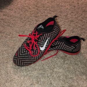 Nike tennis shoes